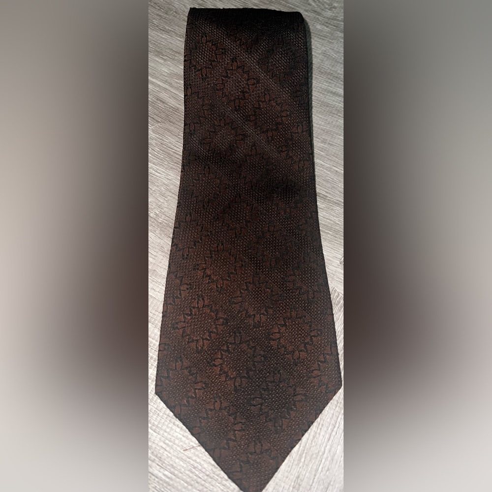 Regalon Tie